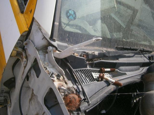 Решетка под лобовое стекло Тойота Хайлюкс Сурф в Сарове 29486